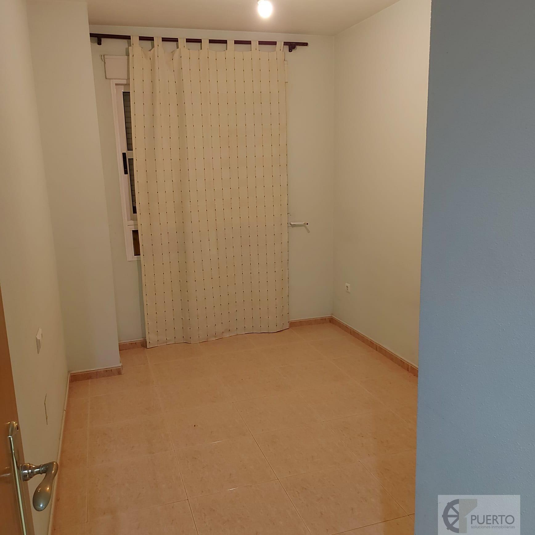 For rent of flat in Casillas