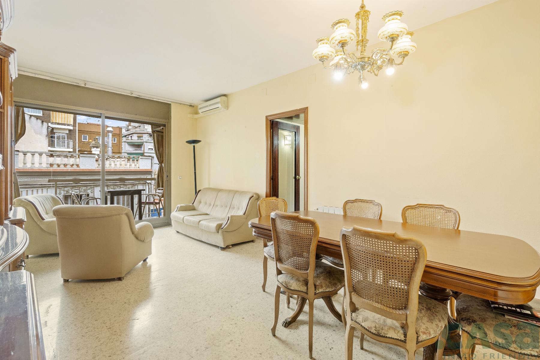 For sale of flat in l Hospitalet de Llobregat