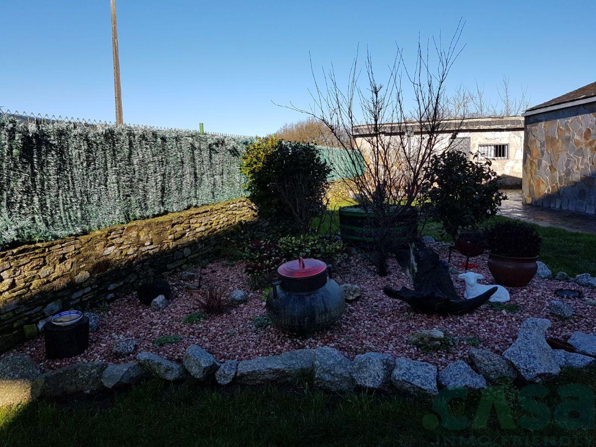 For sale of house in Corgo O