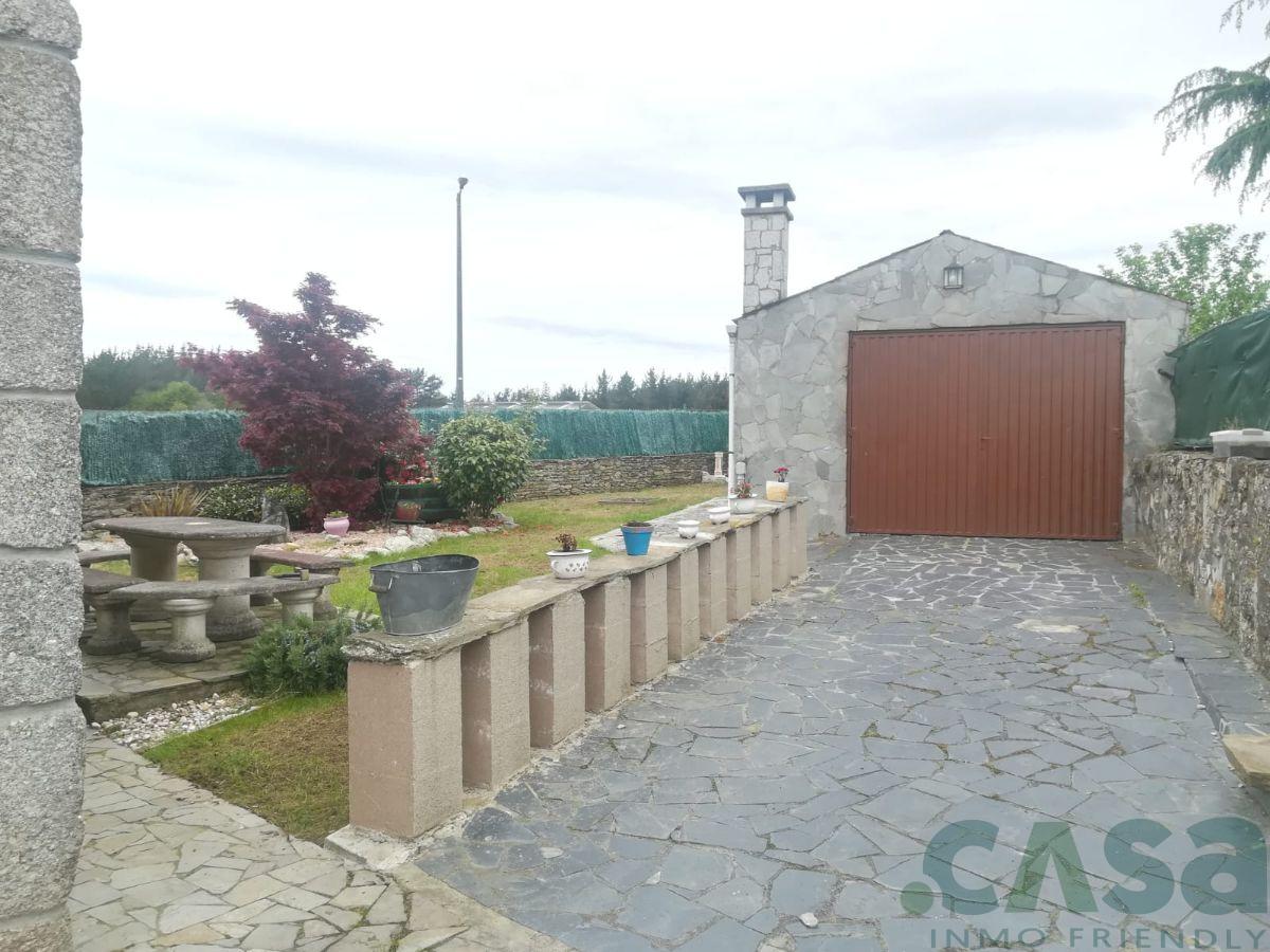 For sale of house in Corgo O