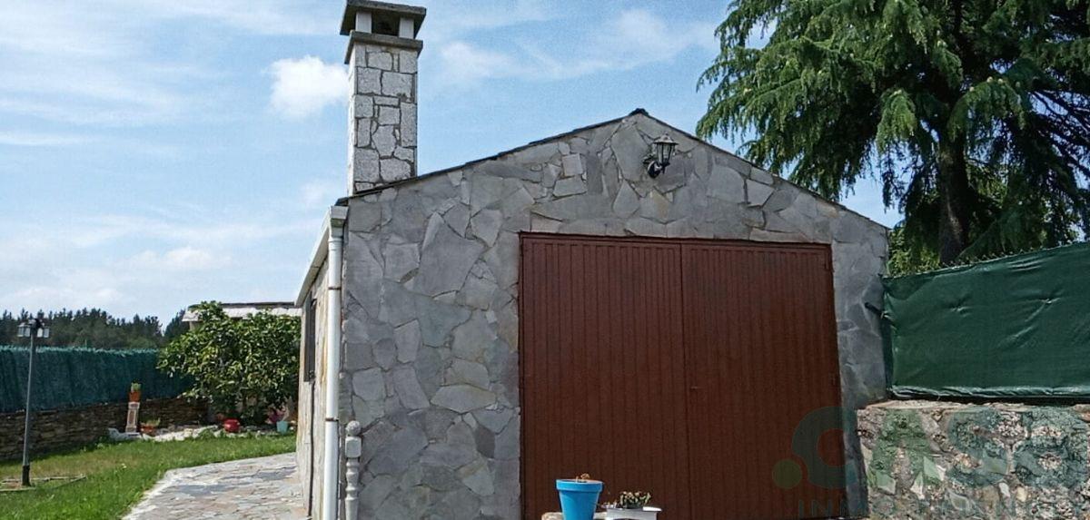 For sale of house in Corgo O