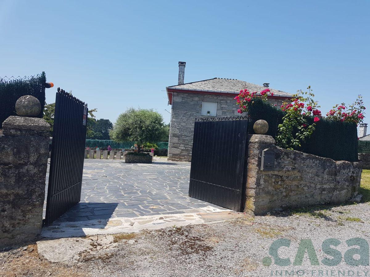 For sale of house in Corgo O