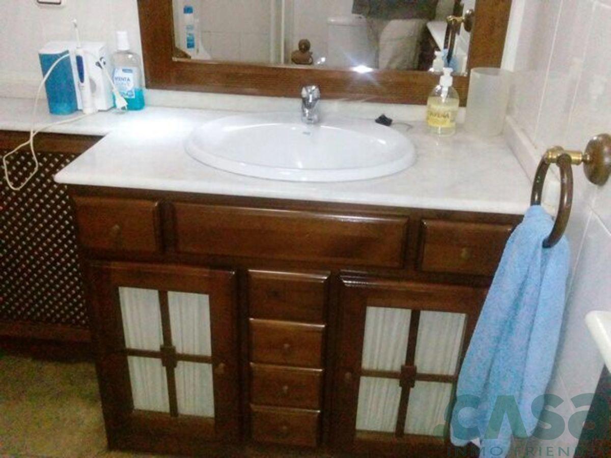 For sale of house in Corgo O