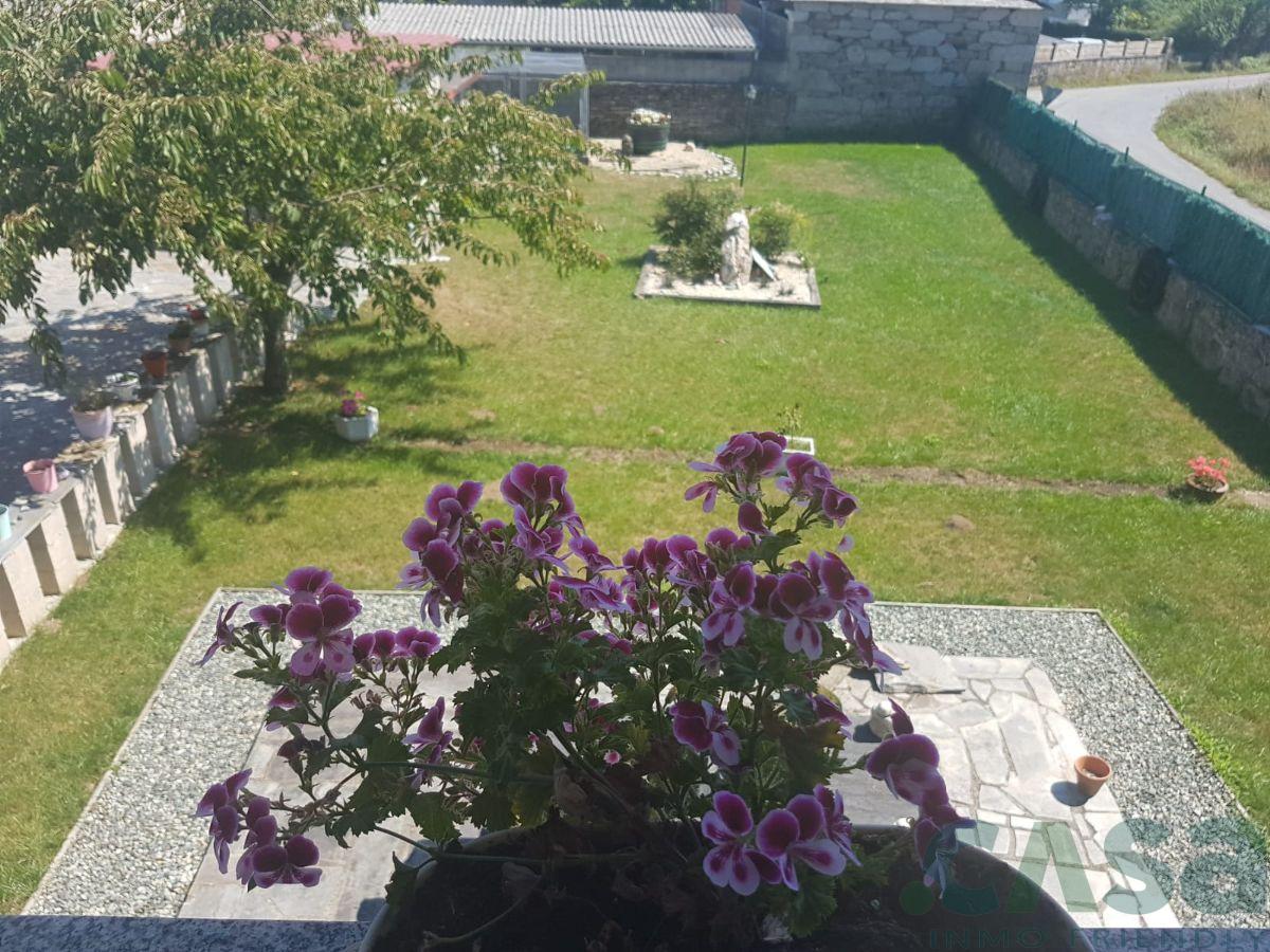 For sale of house in Corgo O