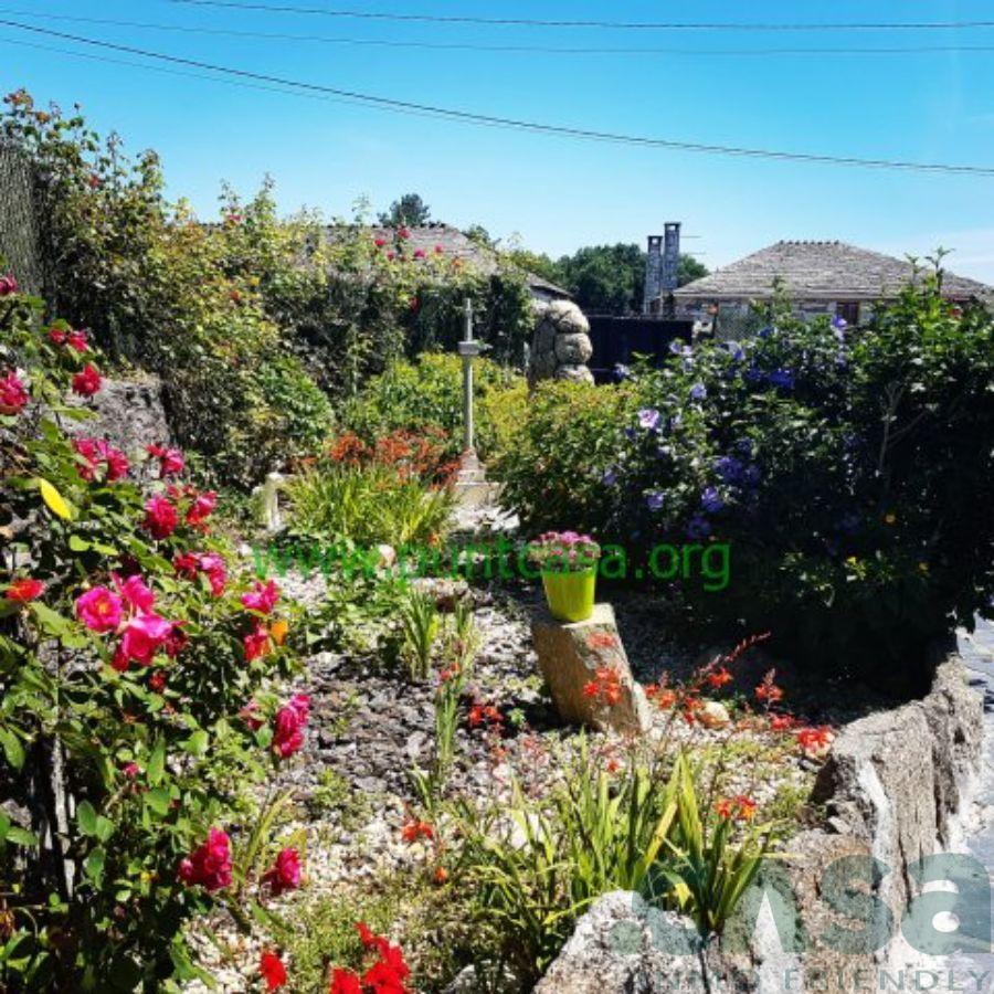 For sale of house in Corgo O