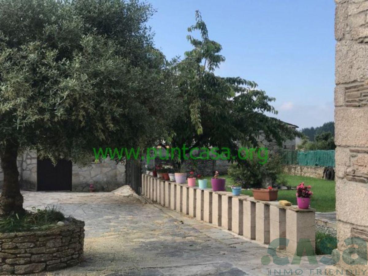 For sale of house in Corgo O