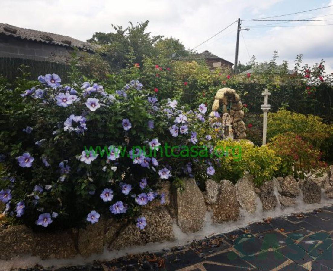 For sale of house in Corgo O