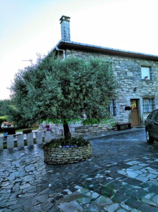 For sale of house in Corgo O