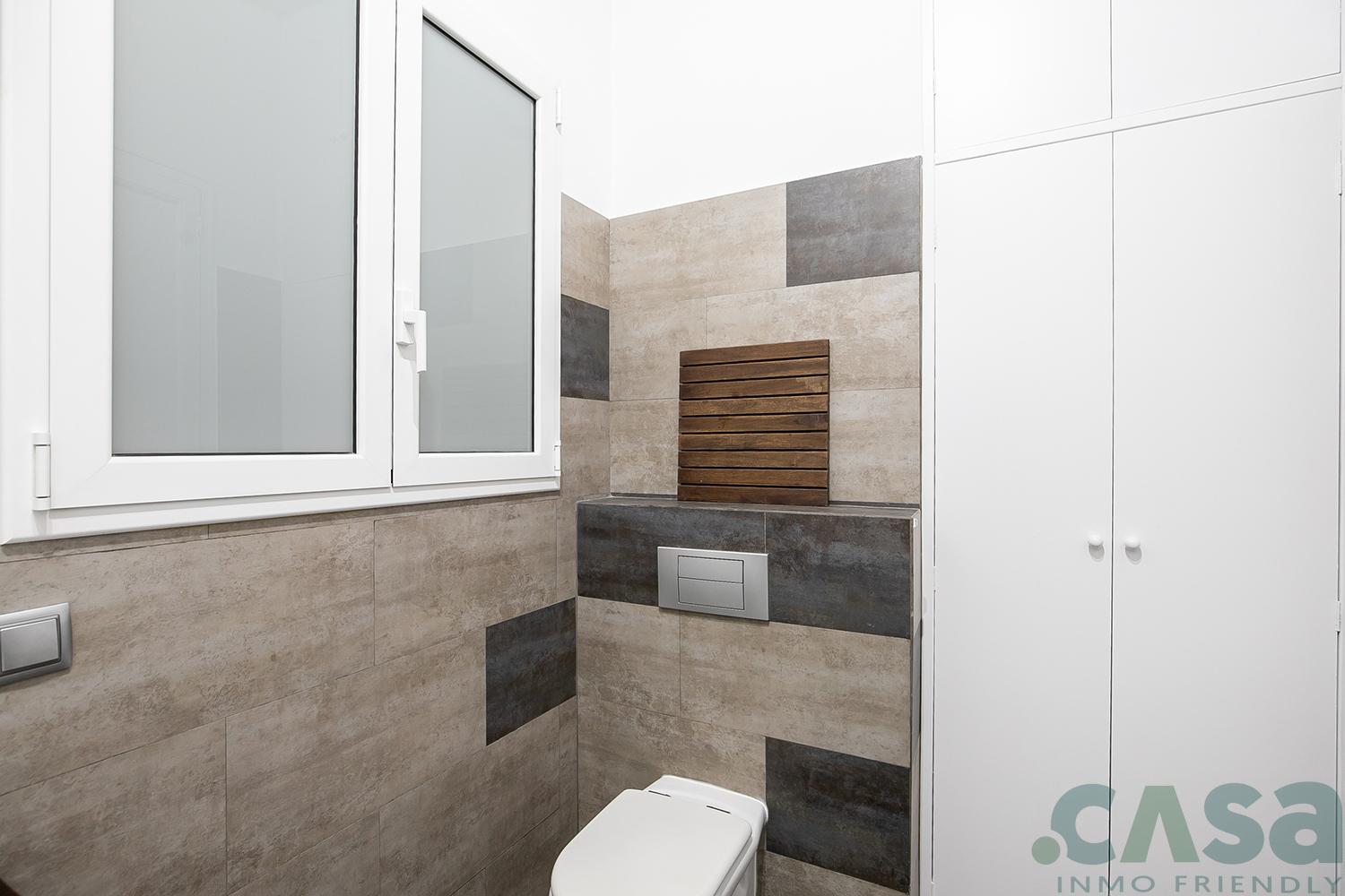 For sale of flat in Barcelona