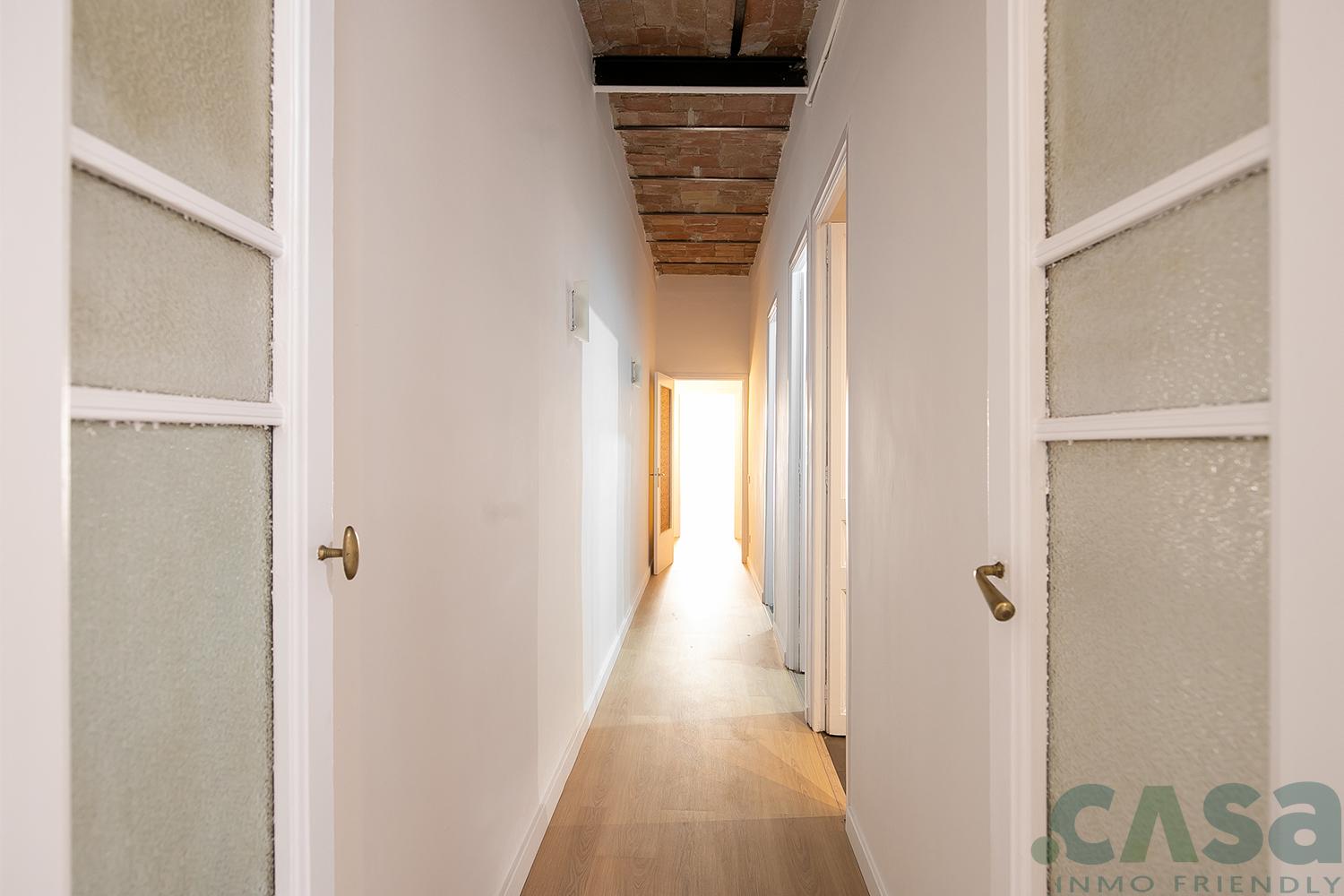 For sale of flat in Barcelona
