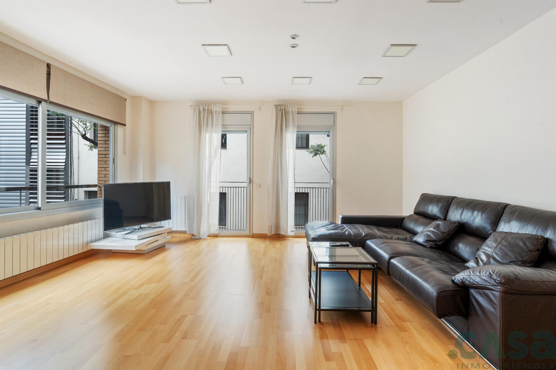 For sale of flat in Barcelona