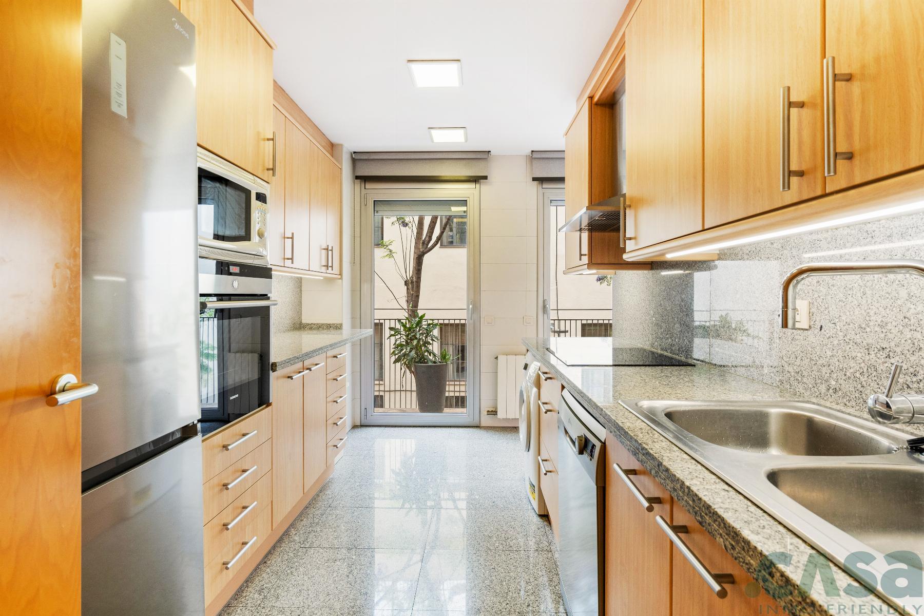 For sale of flat in Barcelona