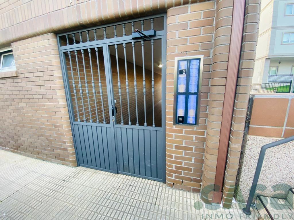 For sale of duplex in Lugo