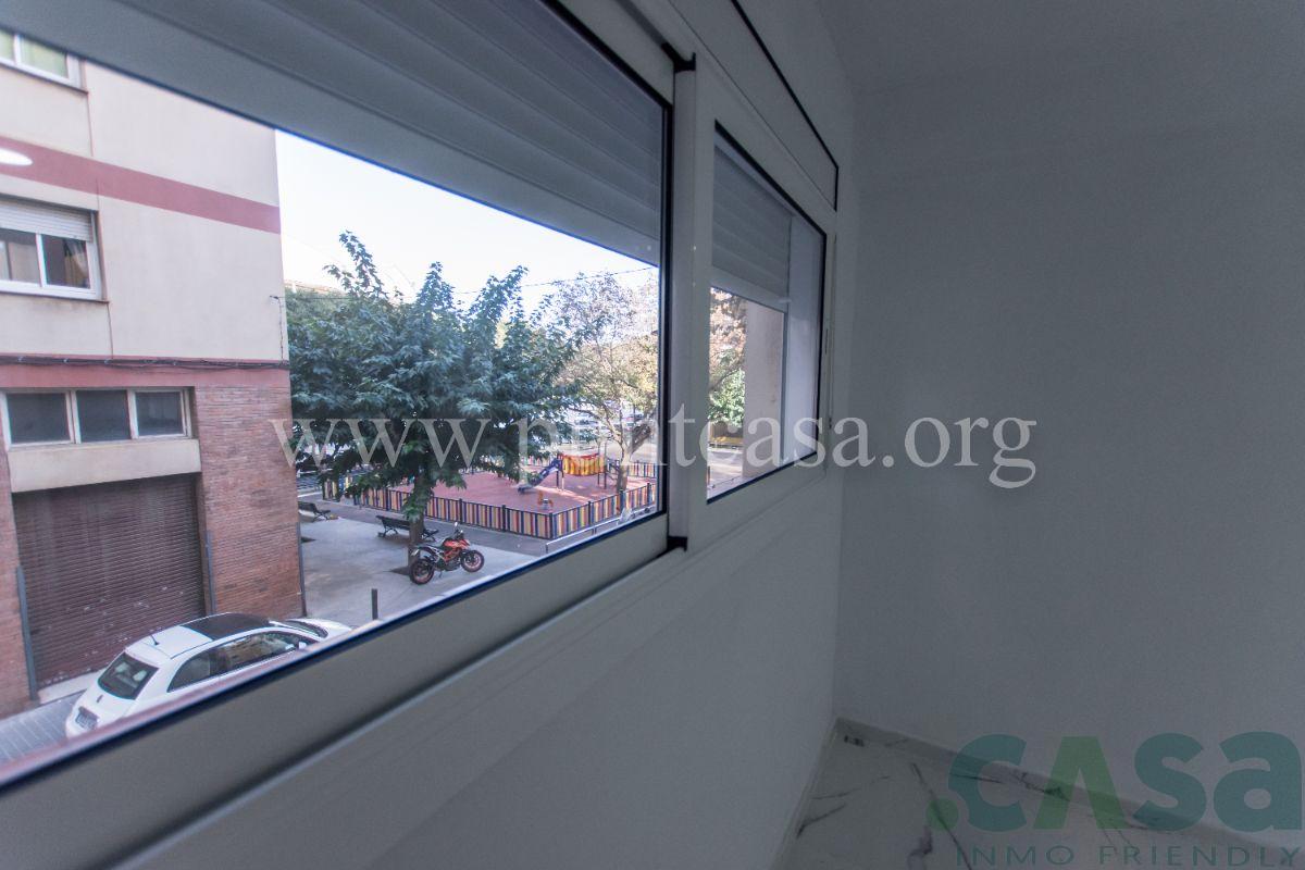 For sale of commercial in Badalona