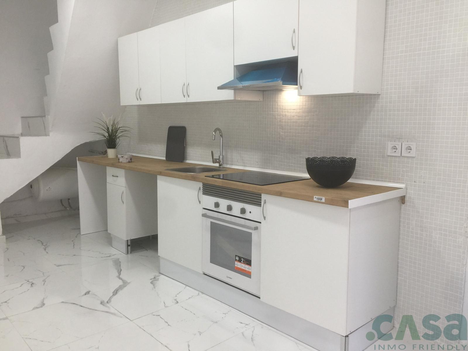 For sale of commercial in Badalona