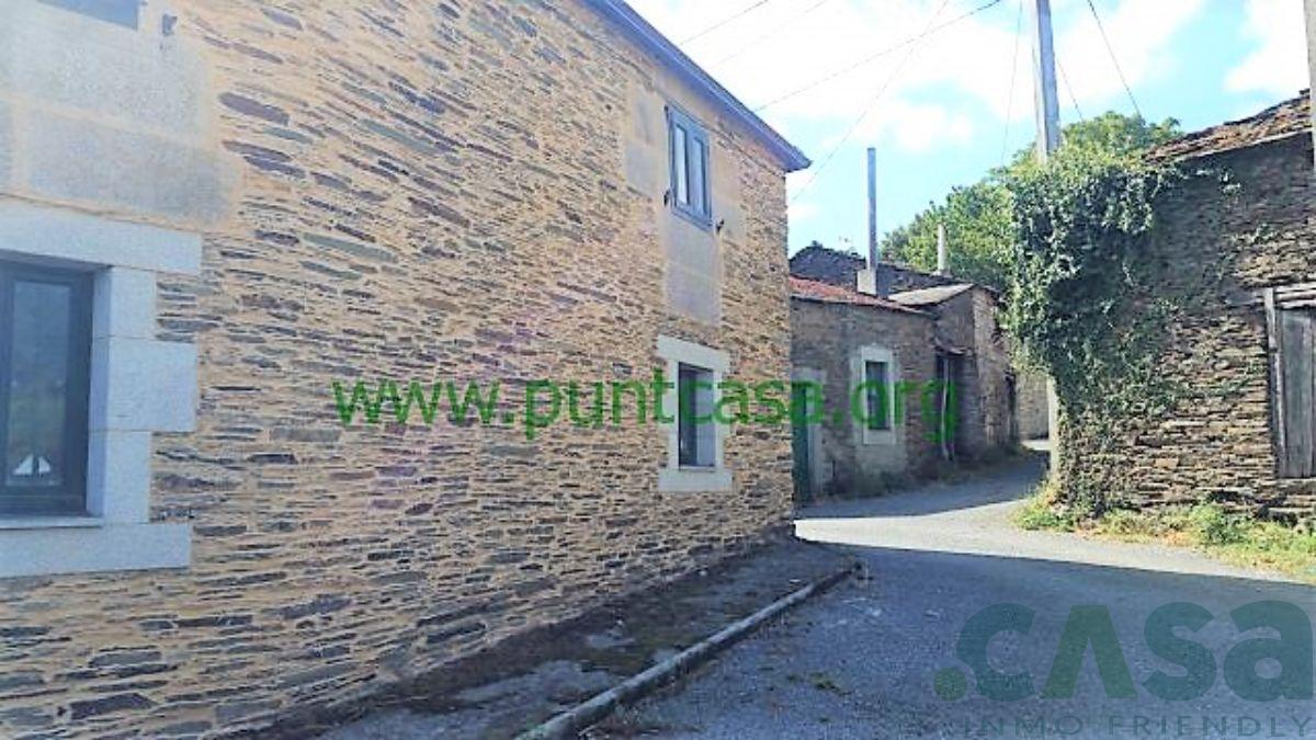 For sale of house in Lugo