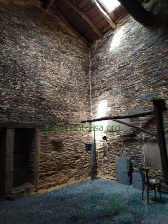 For sale of house in Lugo