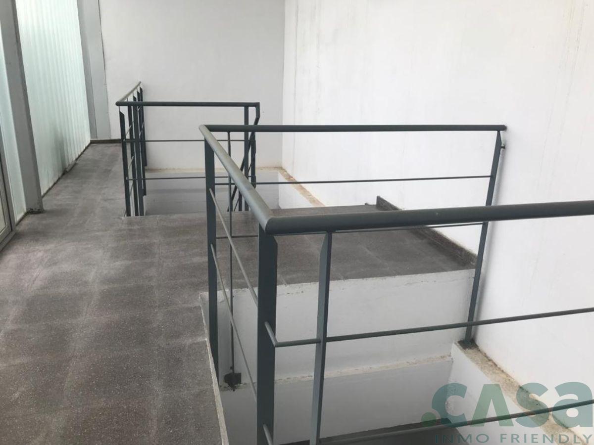 For sale of industrial plant/warehouse in Badalona