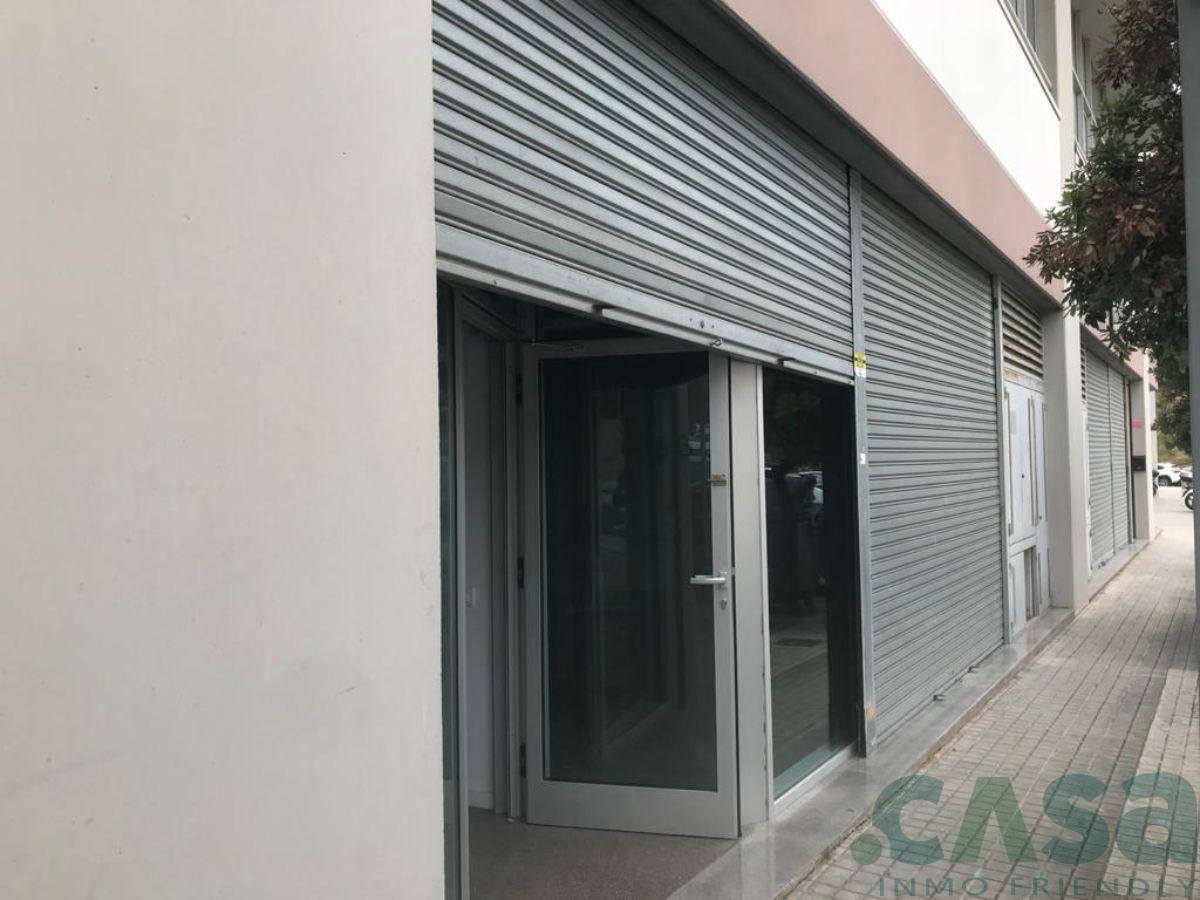 For sale of industrial plant/warehouse in Badalona