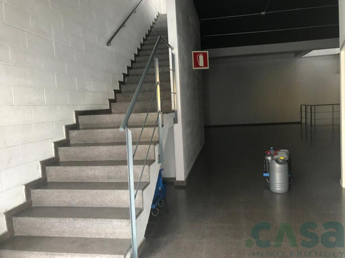 For sale of industrial plant/warehouse in Badalona