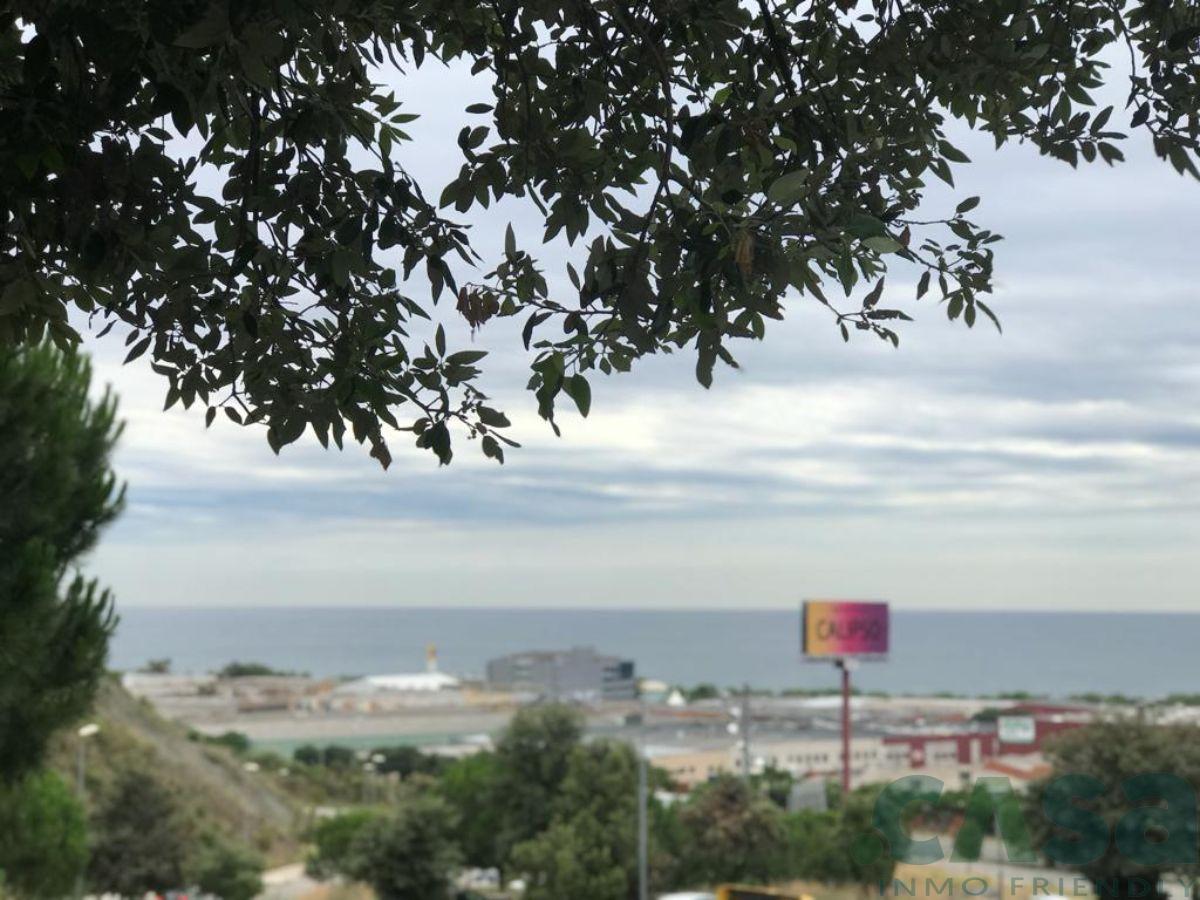 For sale of industrial plant/warehouse in Badalona