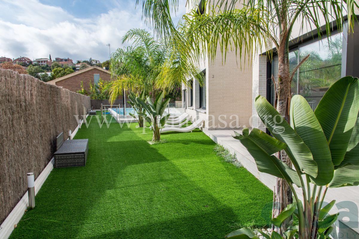 For sale of hotel in Barcelona