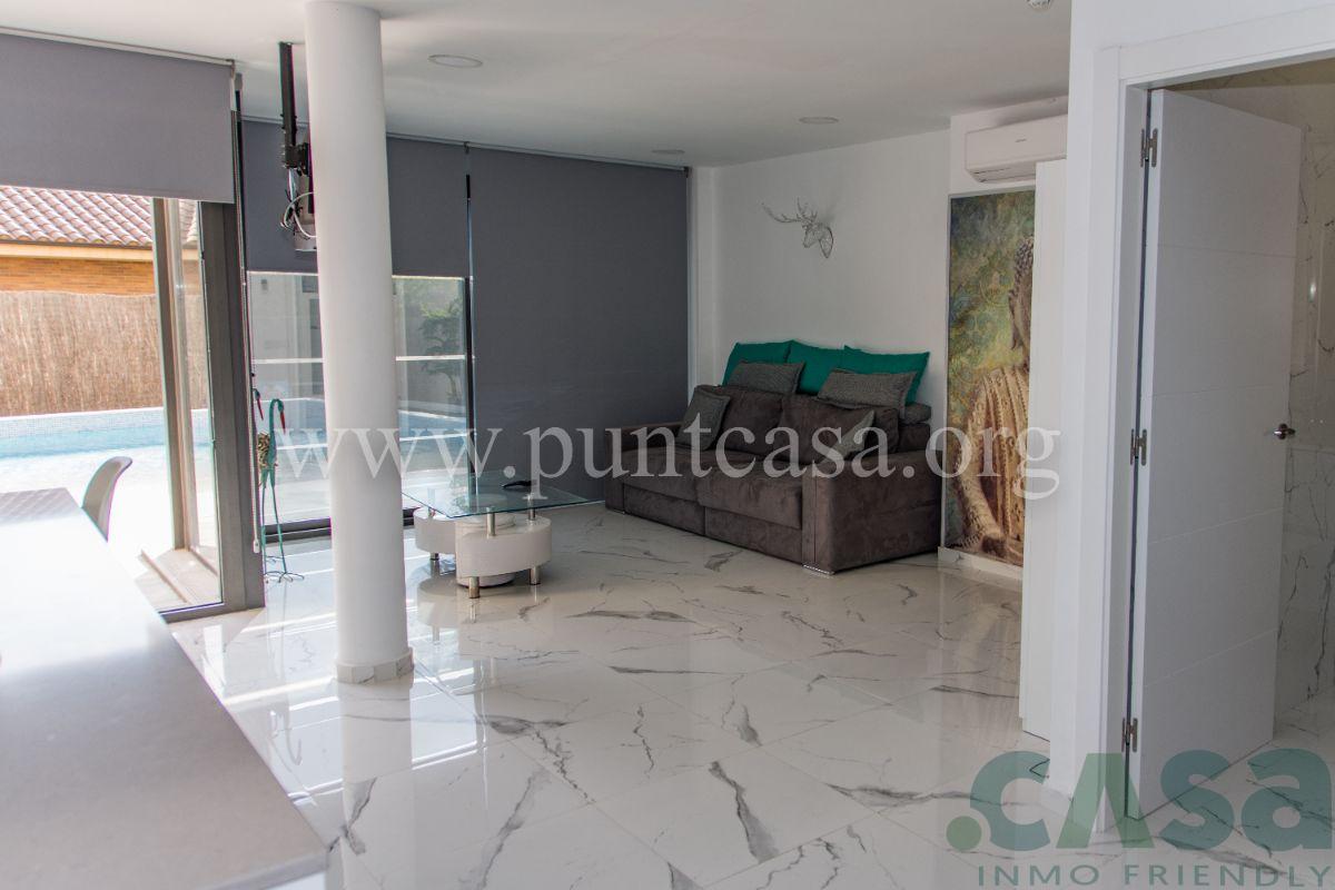 For sale of hotel in Barcelona
