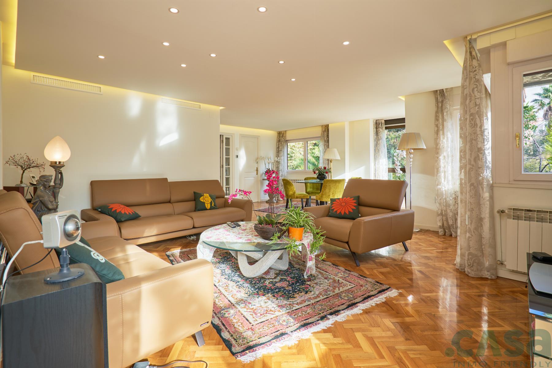 For sale of flat in Barcelona