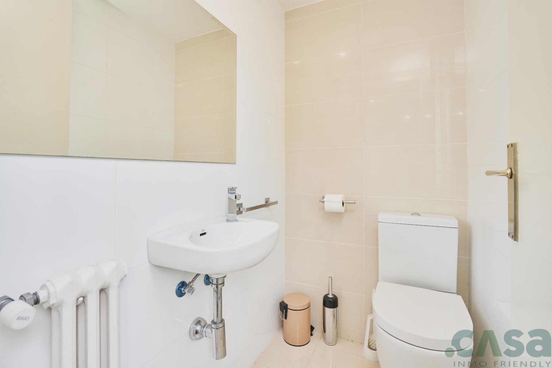 For sale of flat in Barcelona