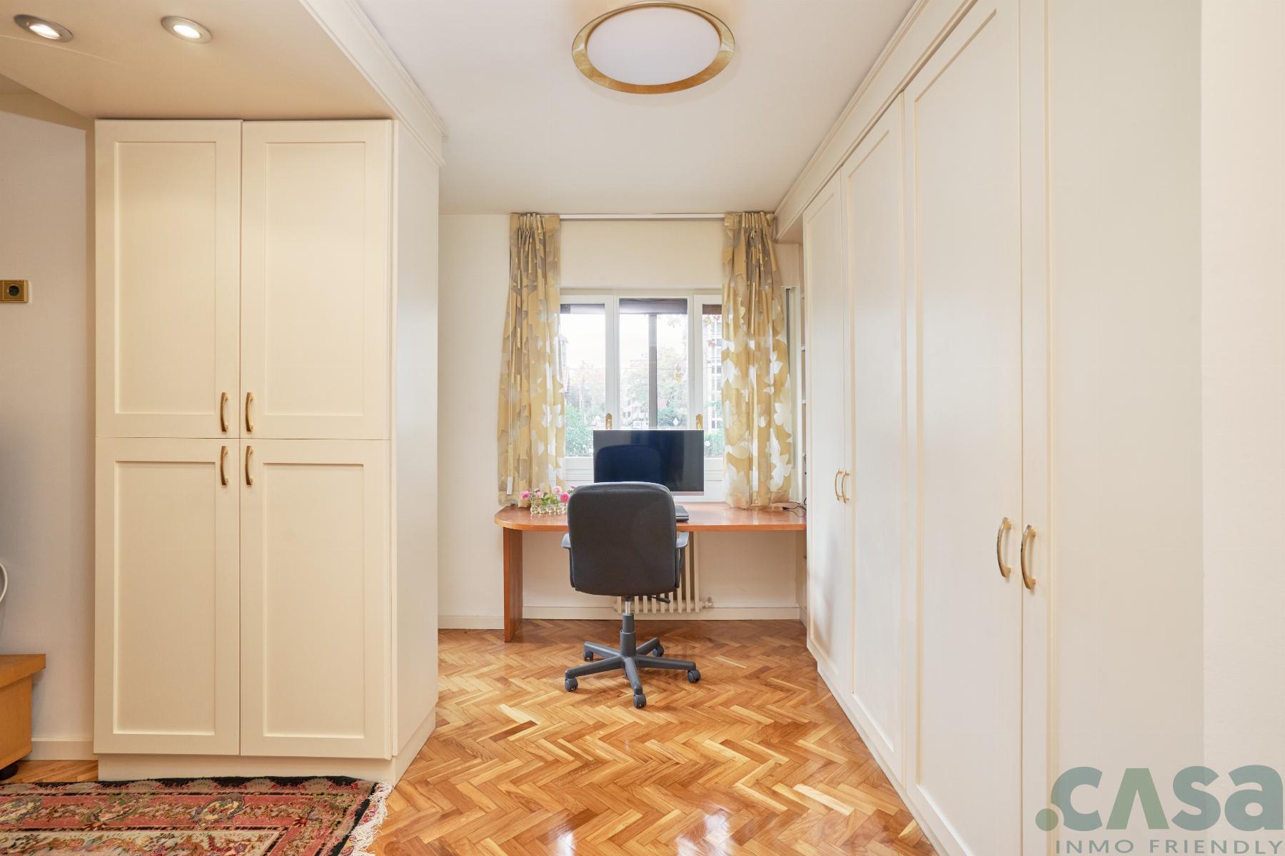 For sale of flat in Barcelona