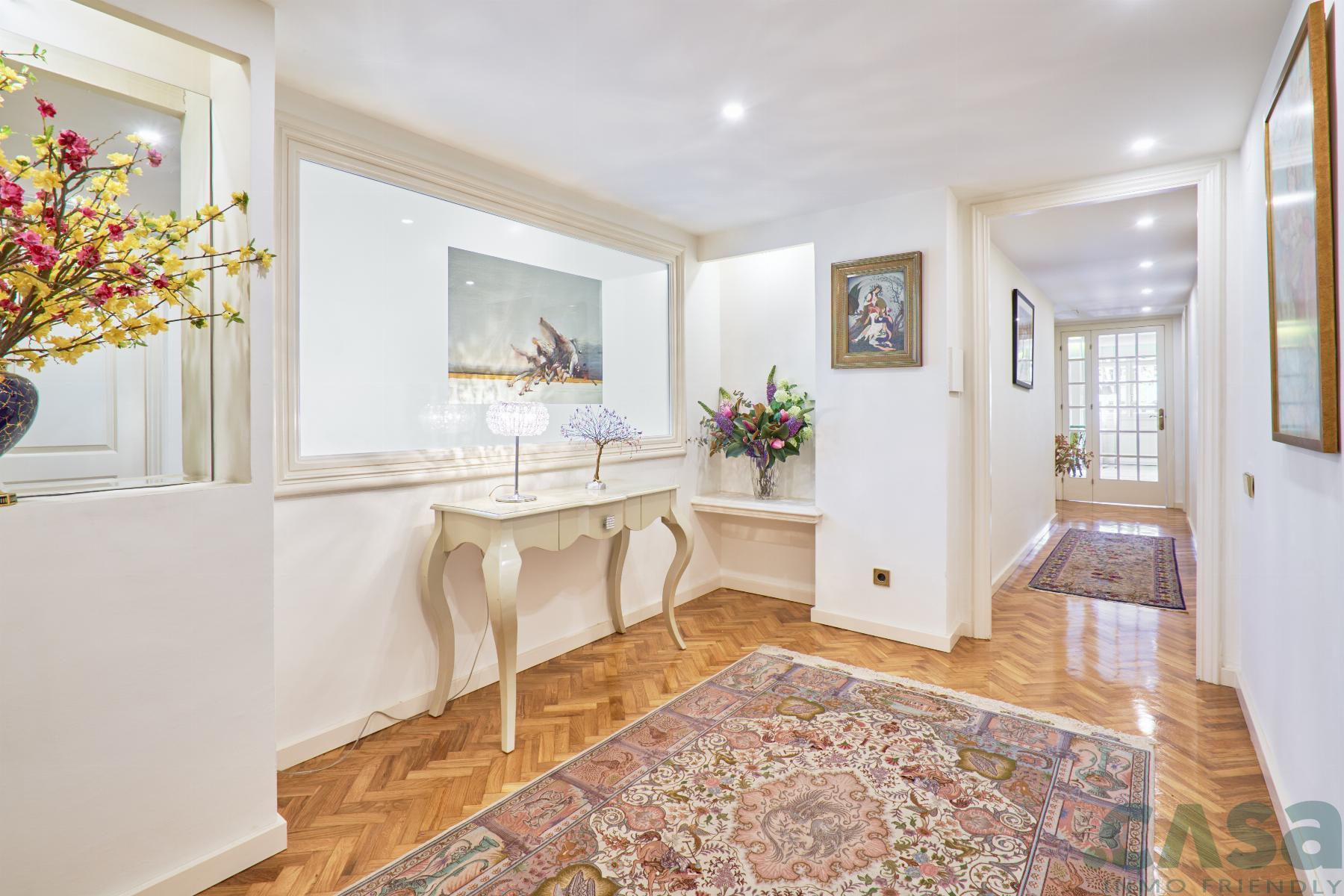 For sale of flat in Barcelona