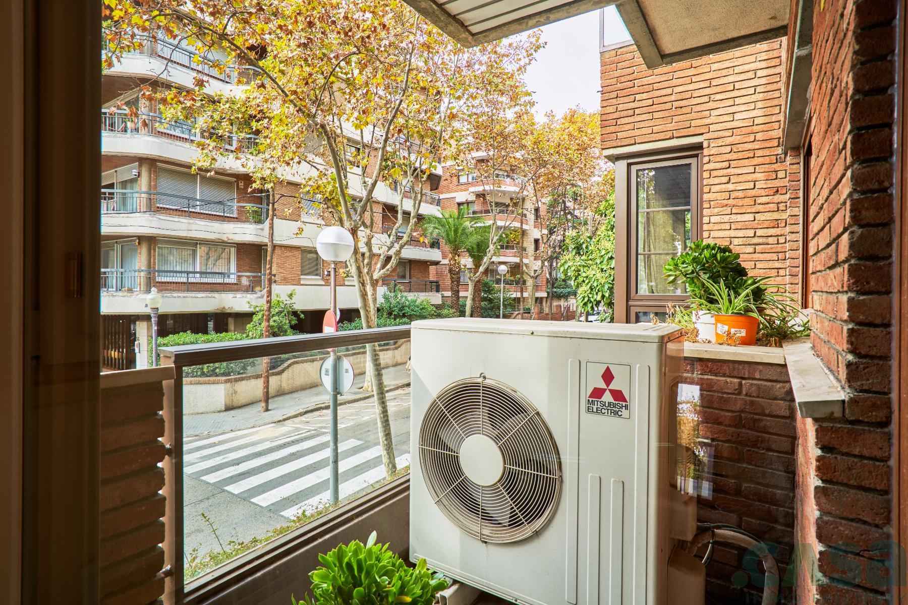 For sale of flat in Barcelona