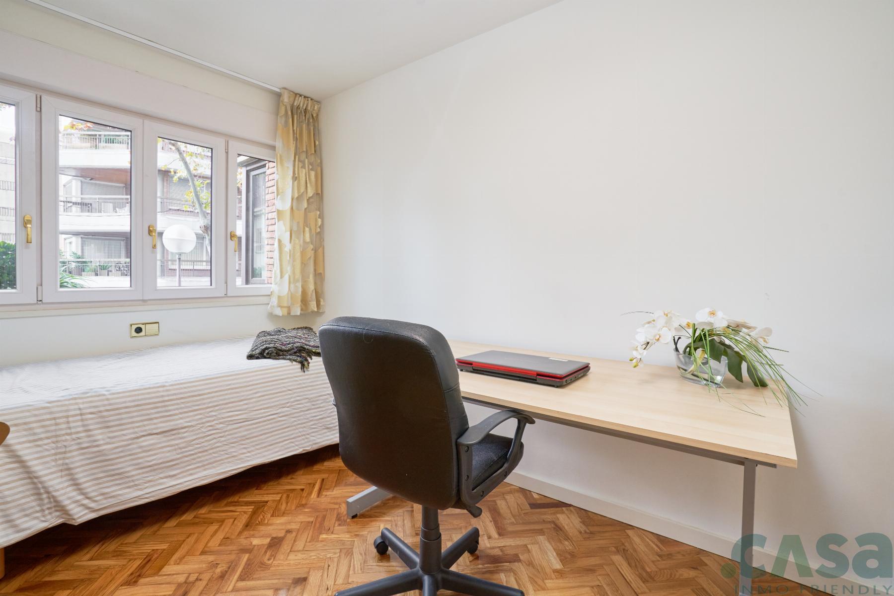 For sale of flat in Barcelona