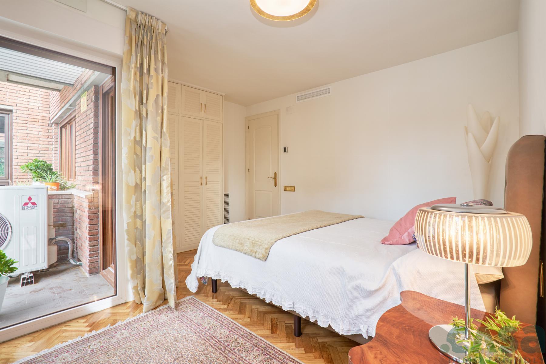 For sale of flat in Barcelona