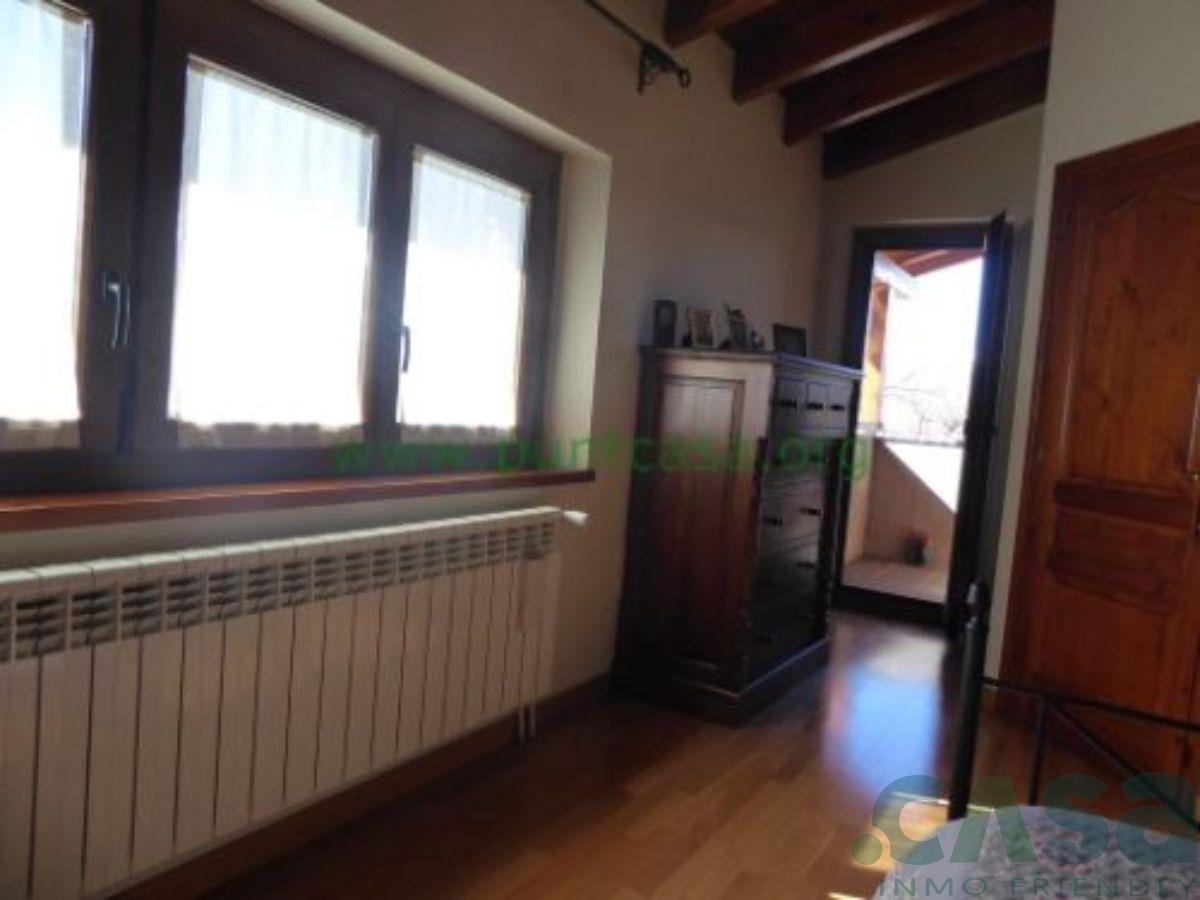For sale of house in Llívia