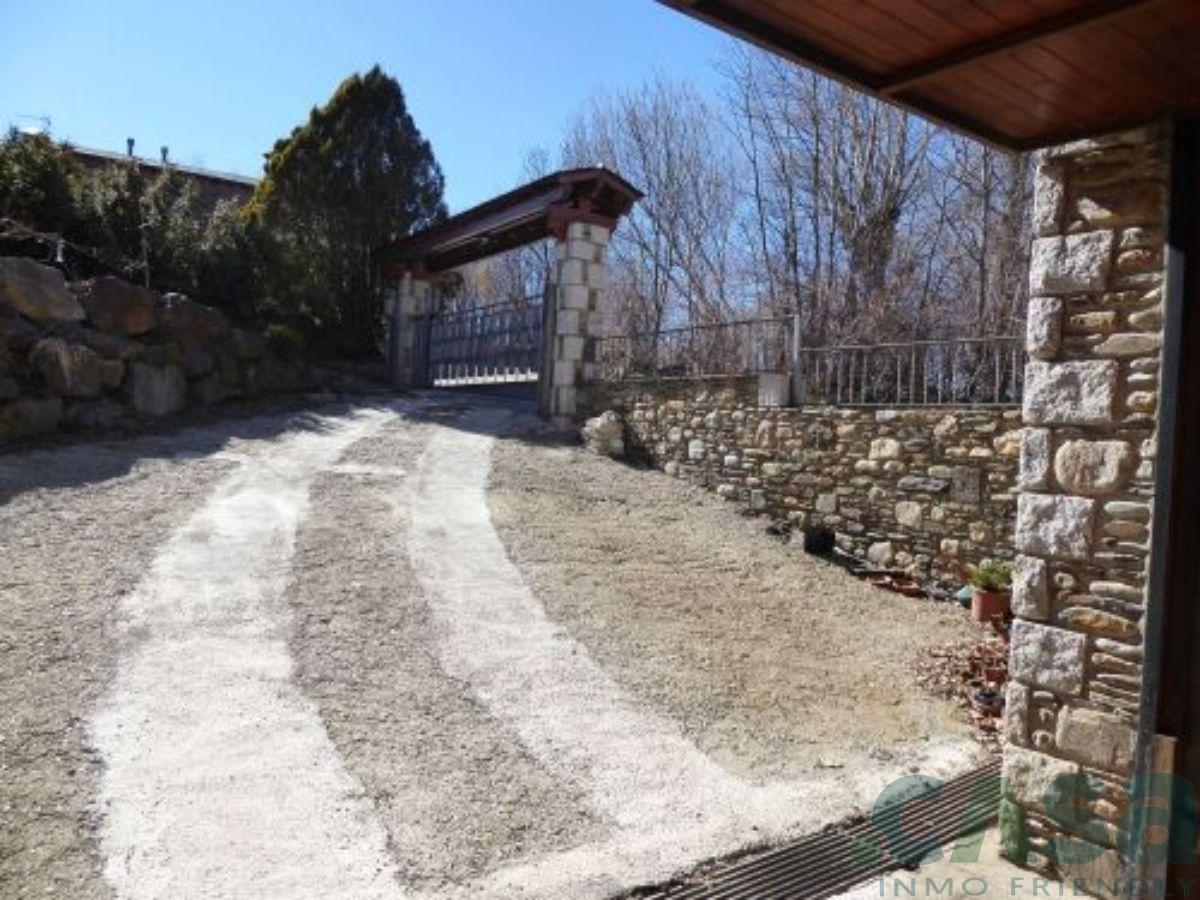 For sale of house in Llívia