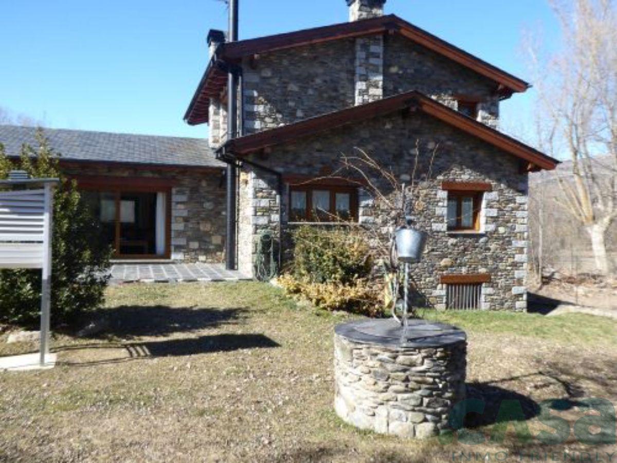 For sale of house in Llívia