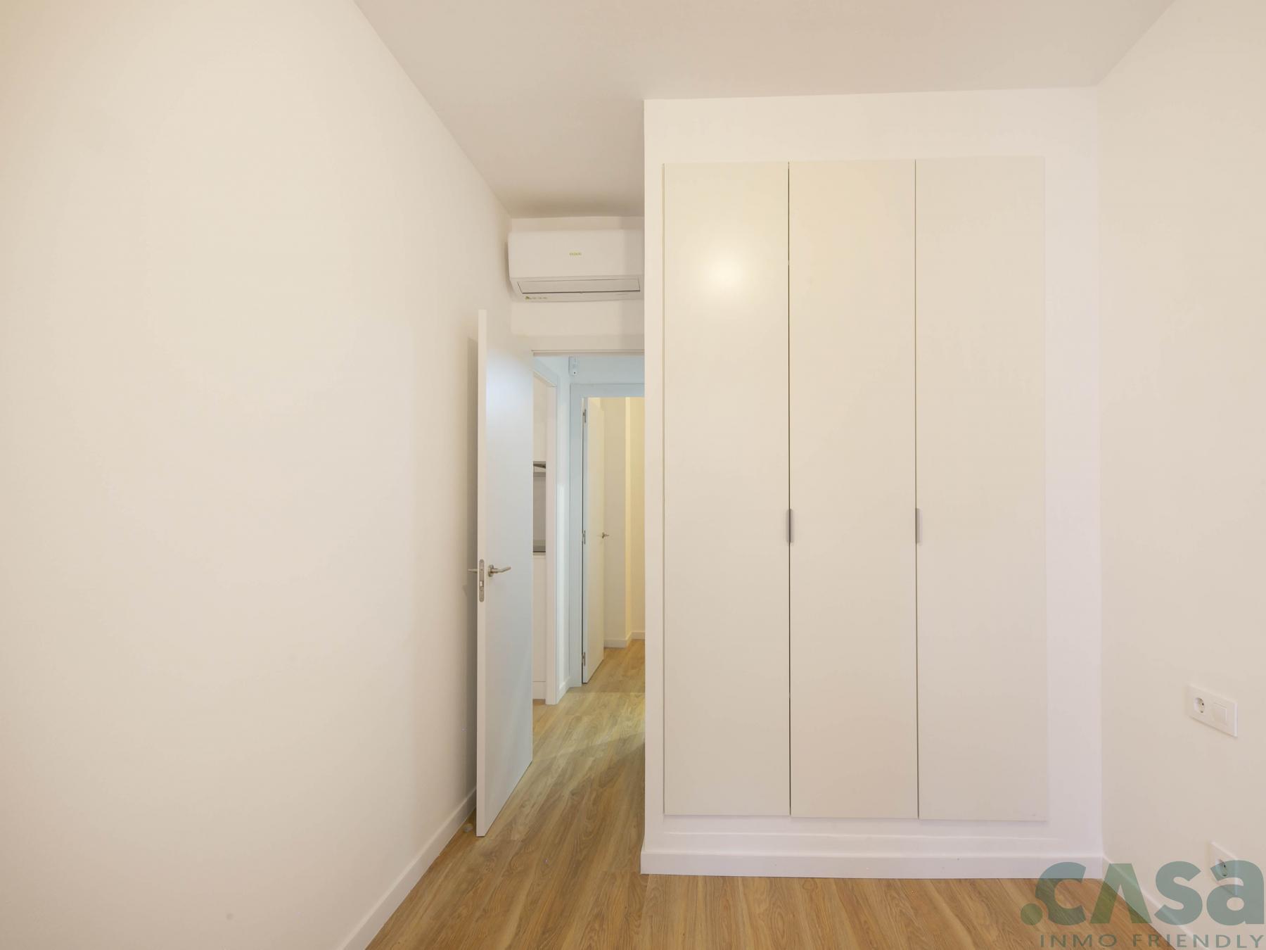 For sale of flat in Barcelona