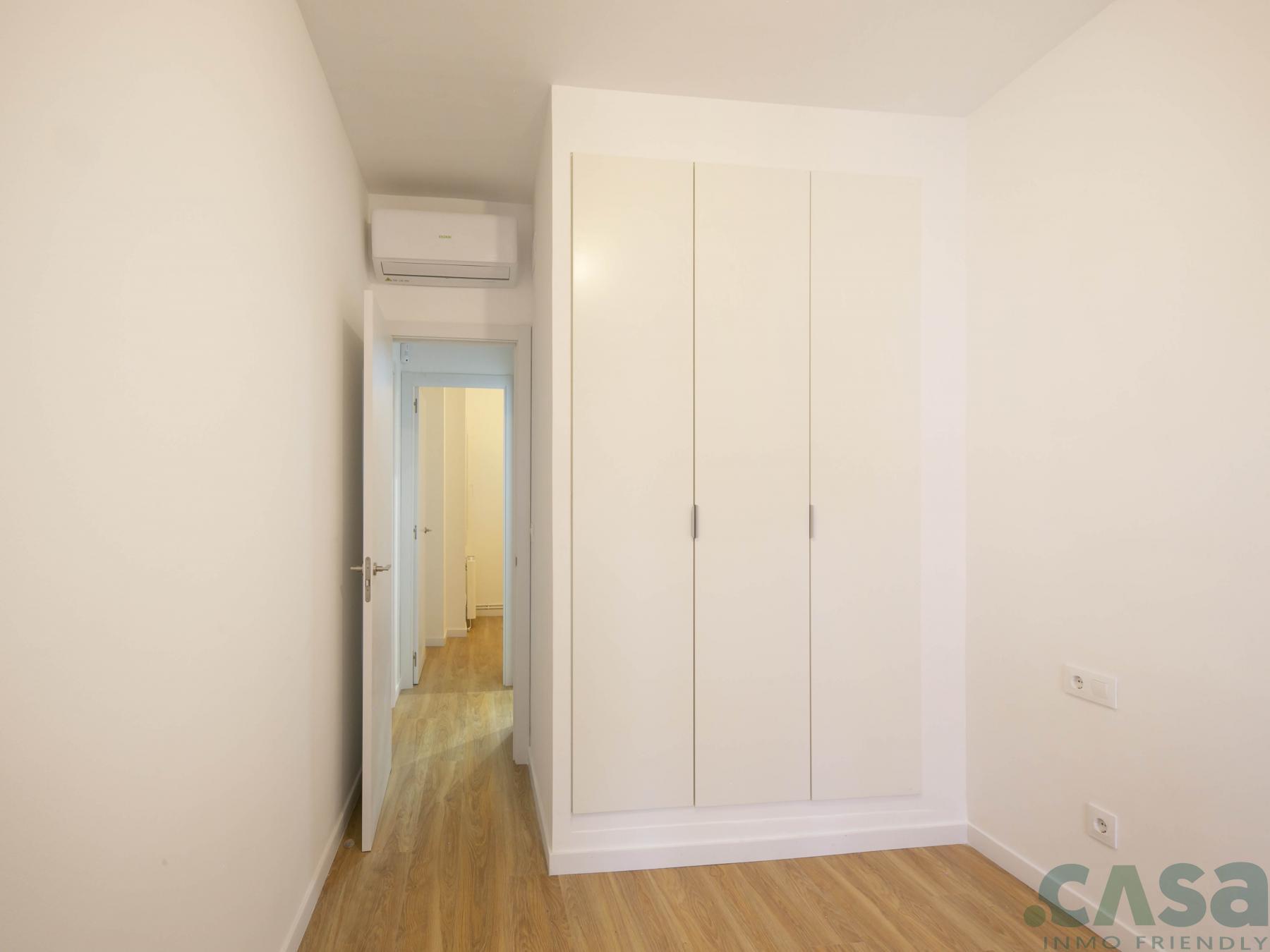 For sale of flat in Barcelona