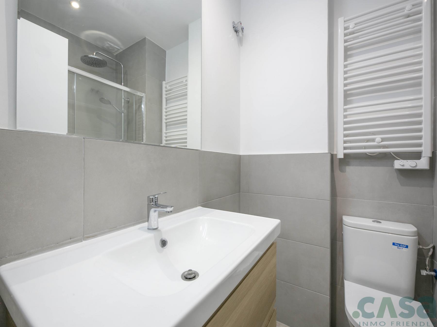 For sale of flat in Barcelona