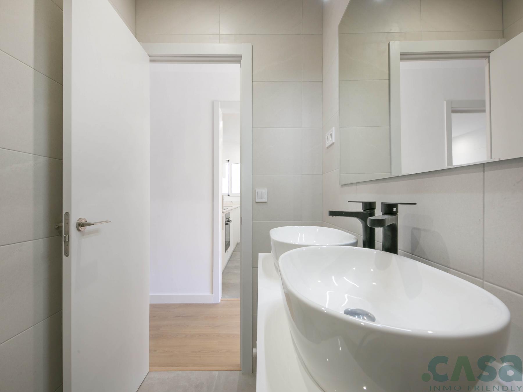 For sale of flat in Barcelona