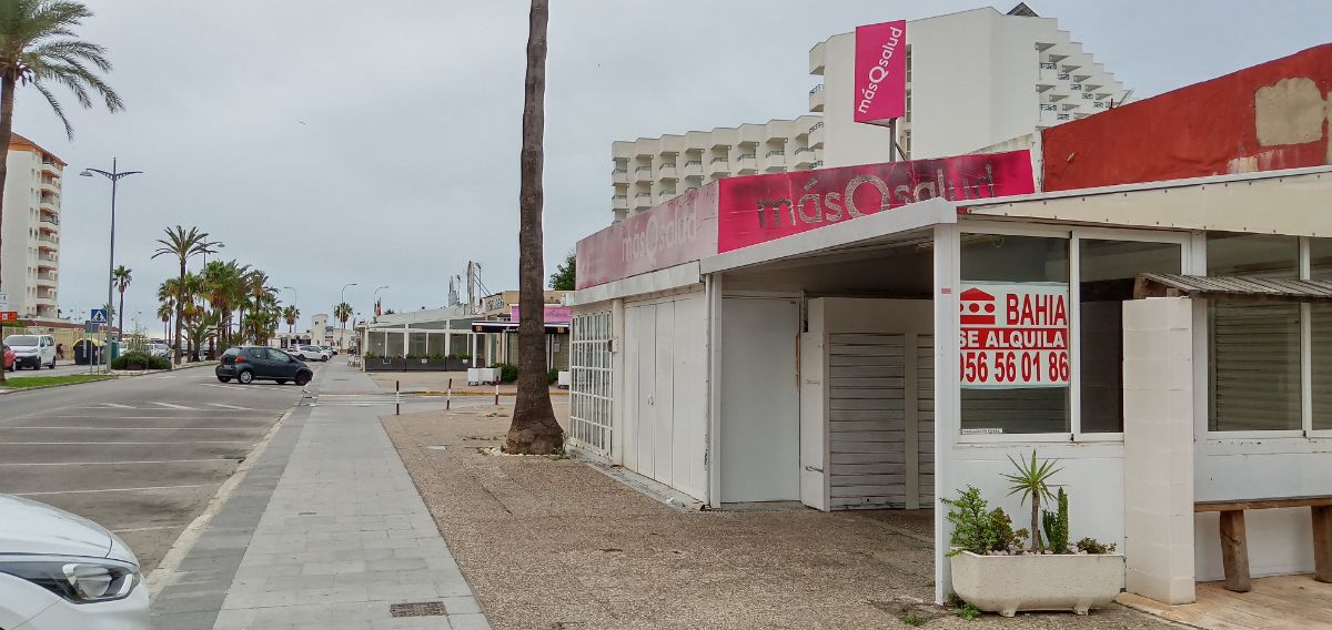 For rent of commercial in El Puerto de Santa María