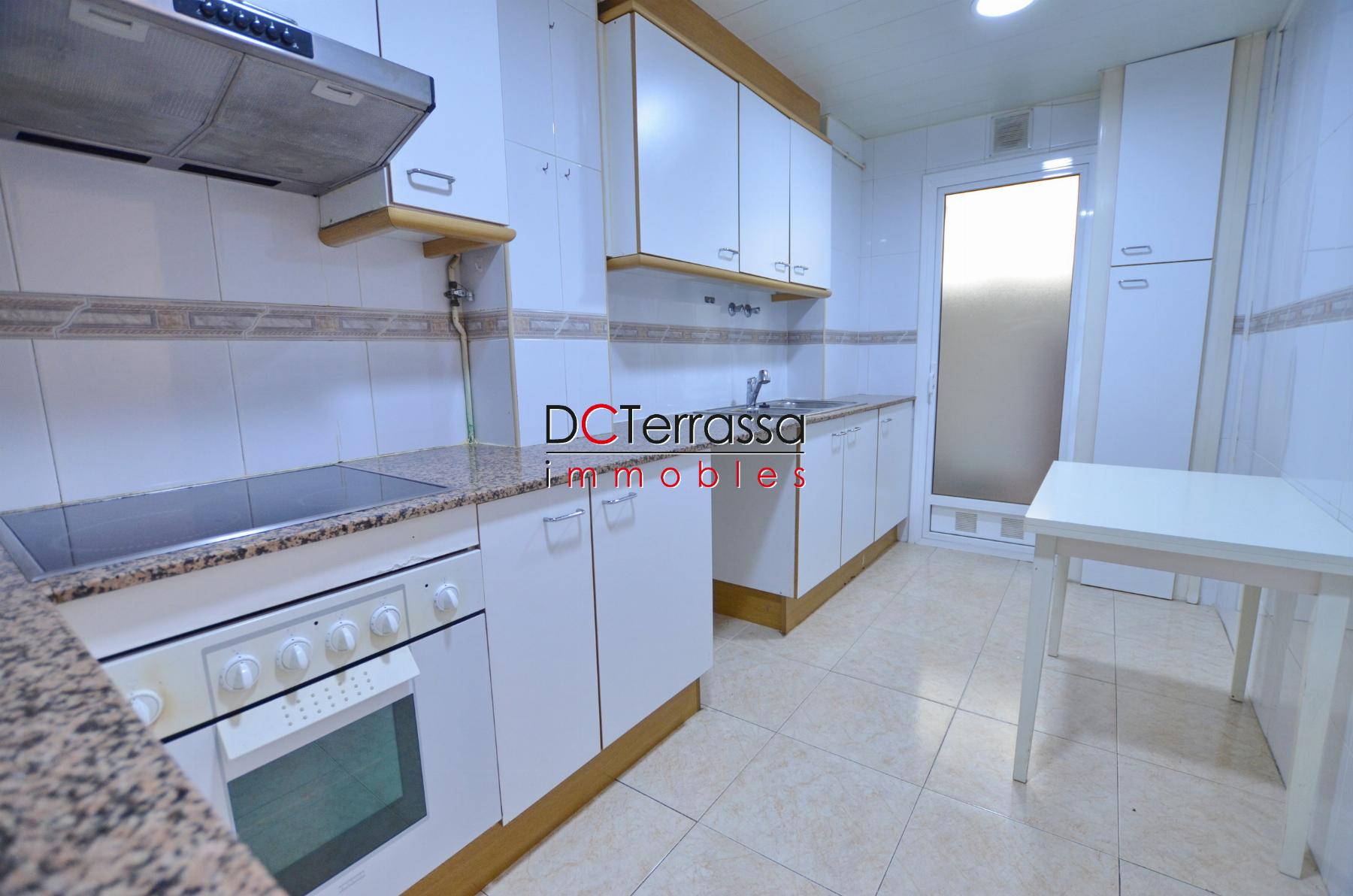For sale of flat in Terrassa