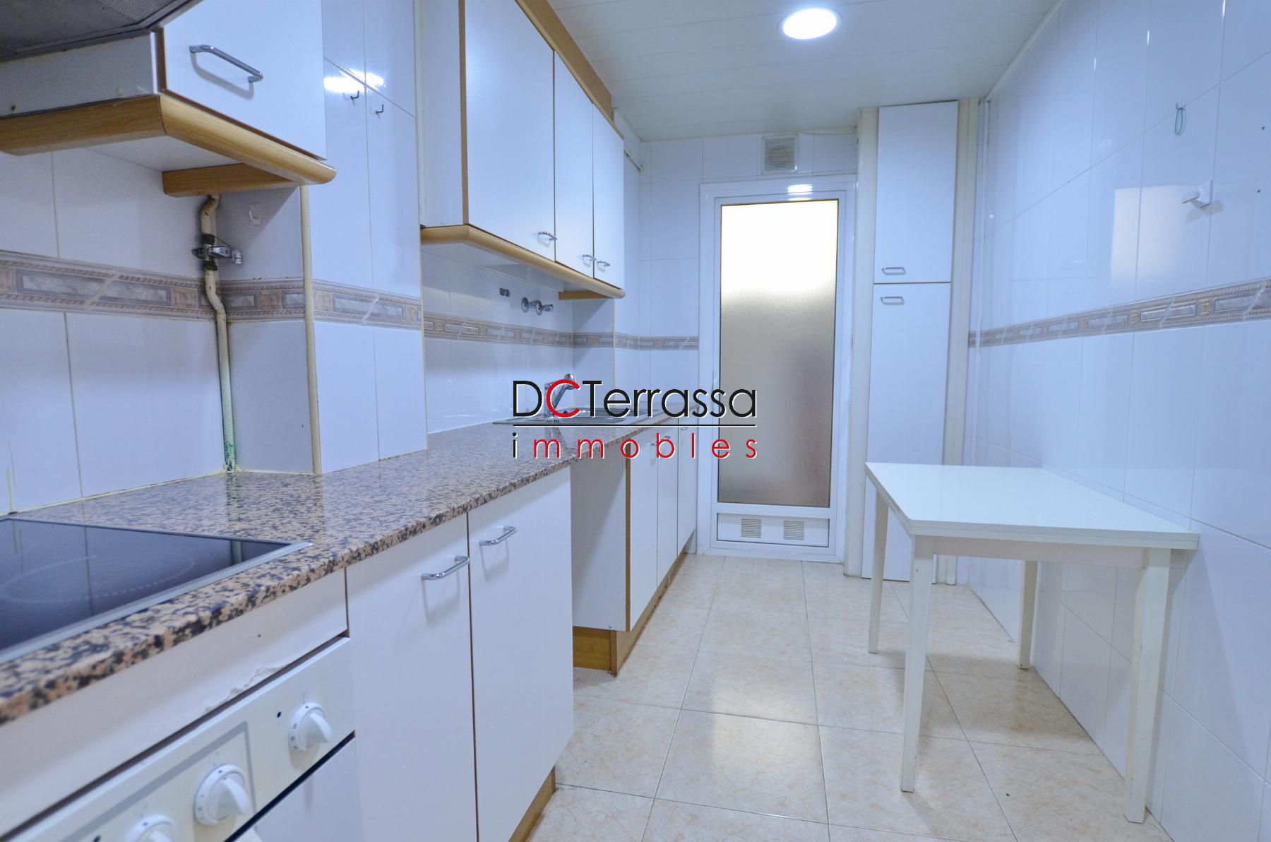 For sale of flat in Terrassa