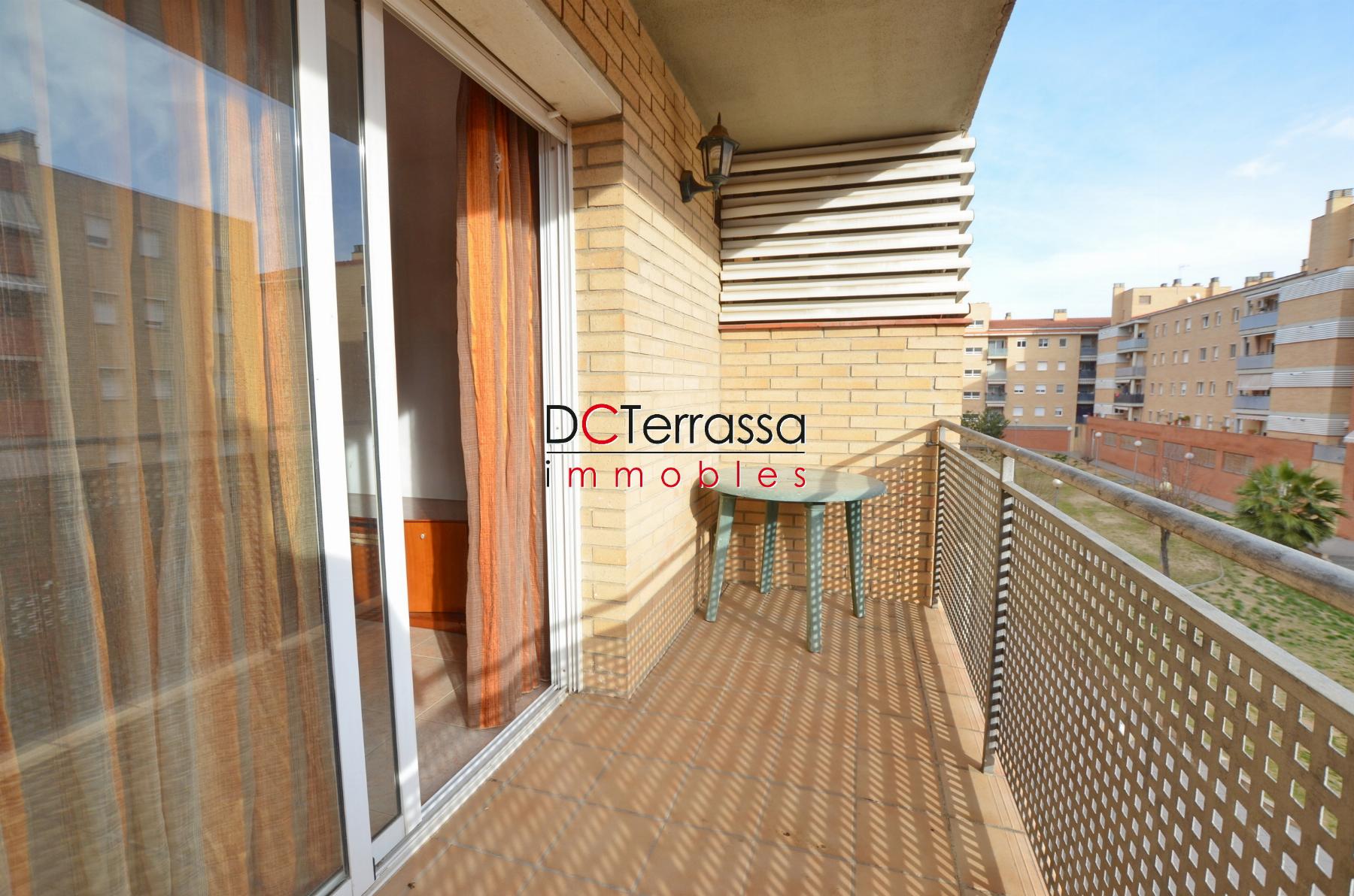 For sale of flat in Terrassa