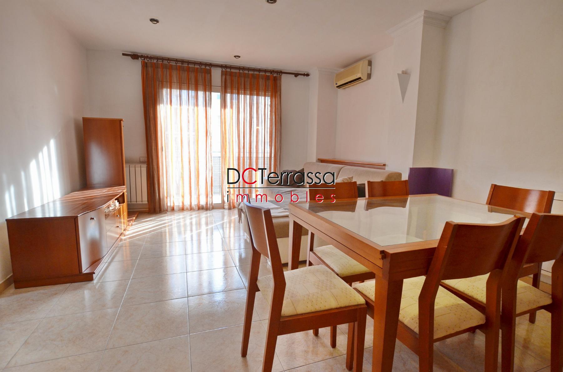 For sale of flat in Terrassa