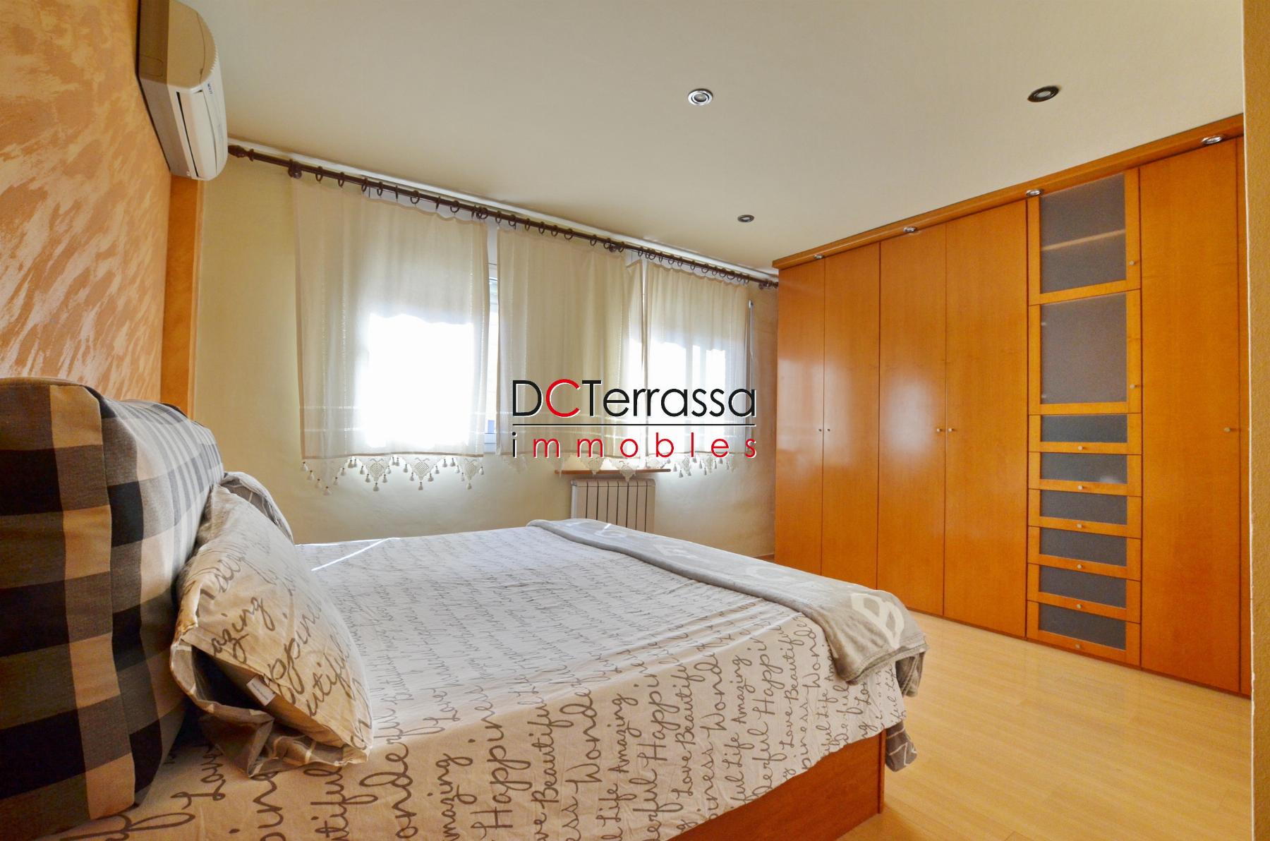 For sale of flat in Terrassa