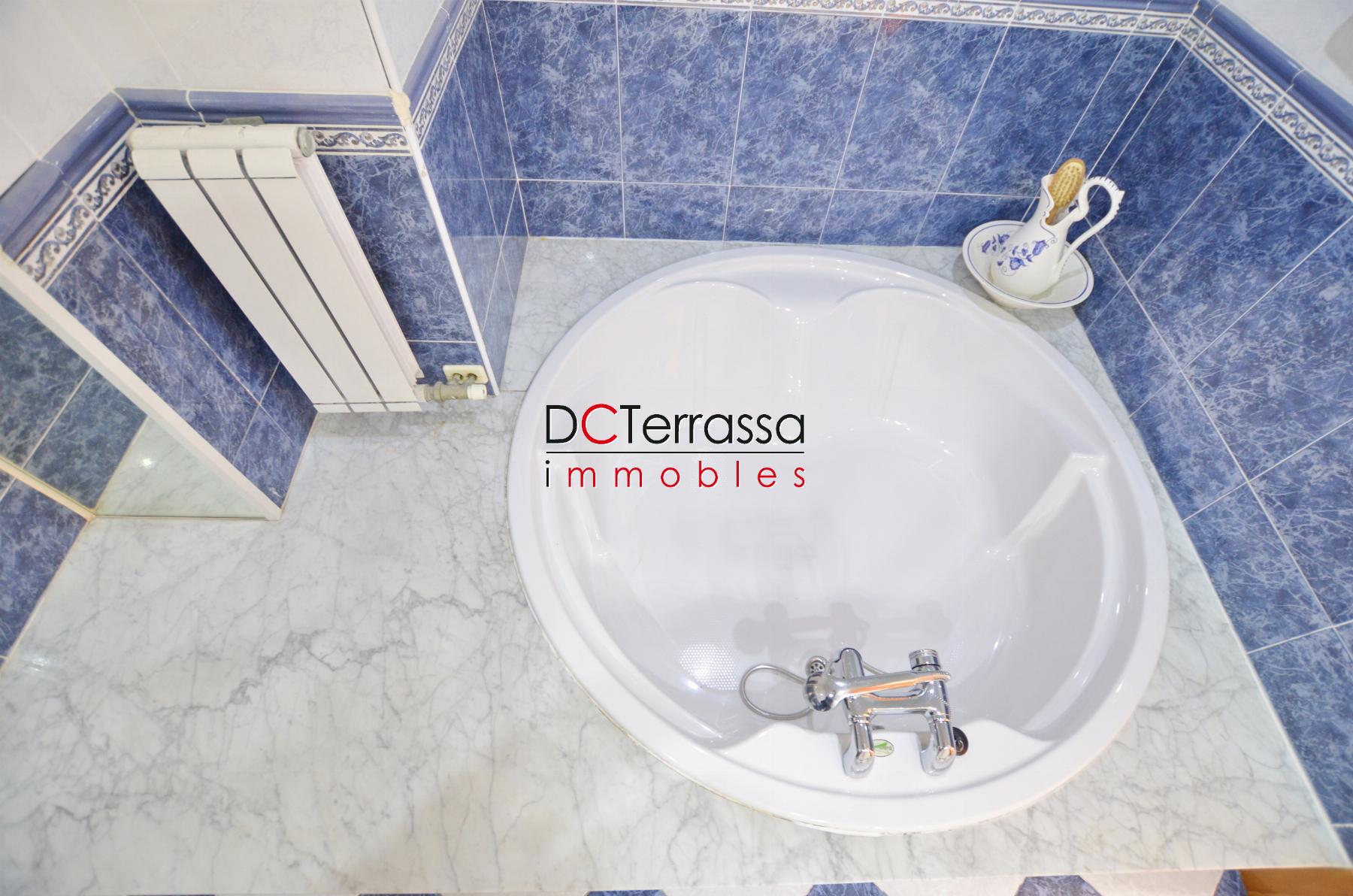 For sale of flat in Terrassa