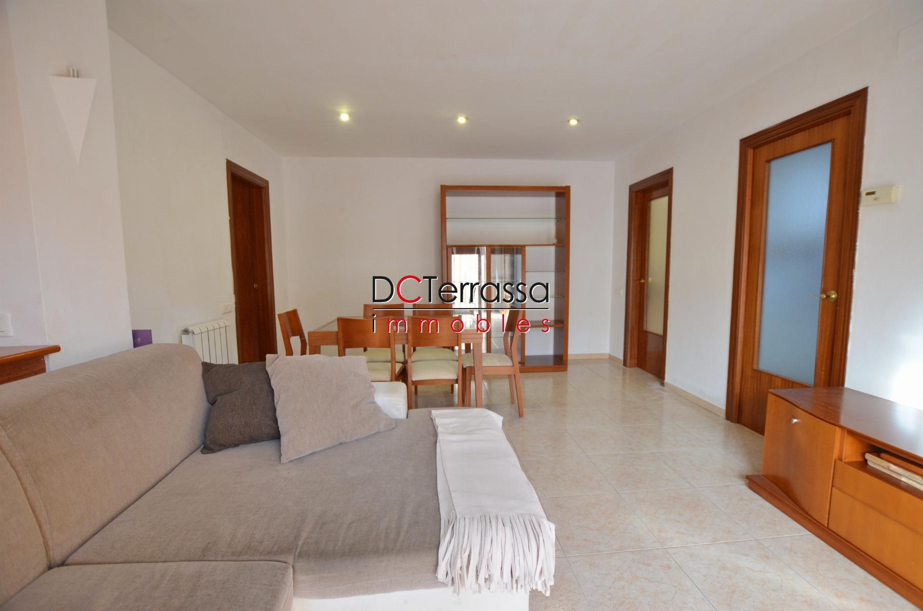 For sale of flat in Terrassa