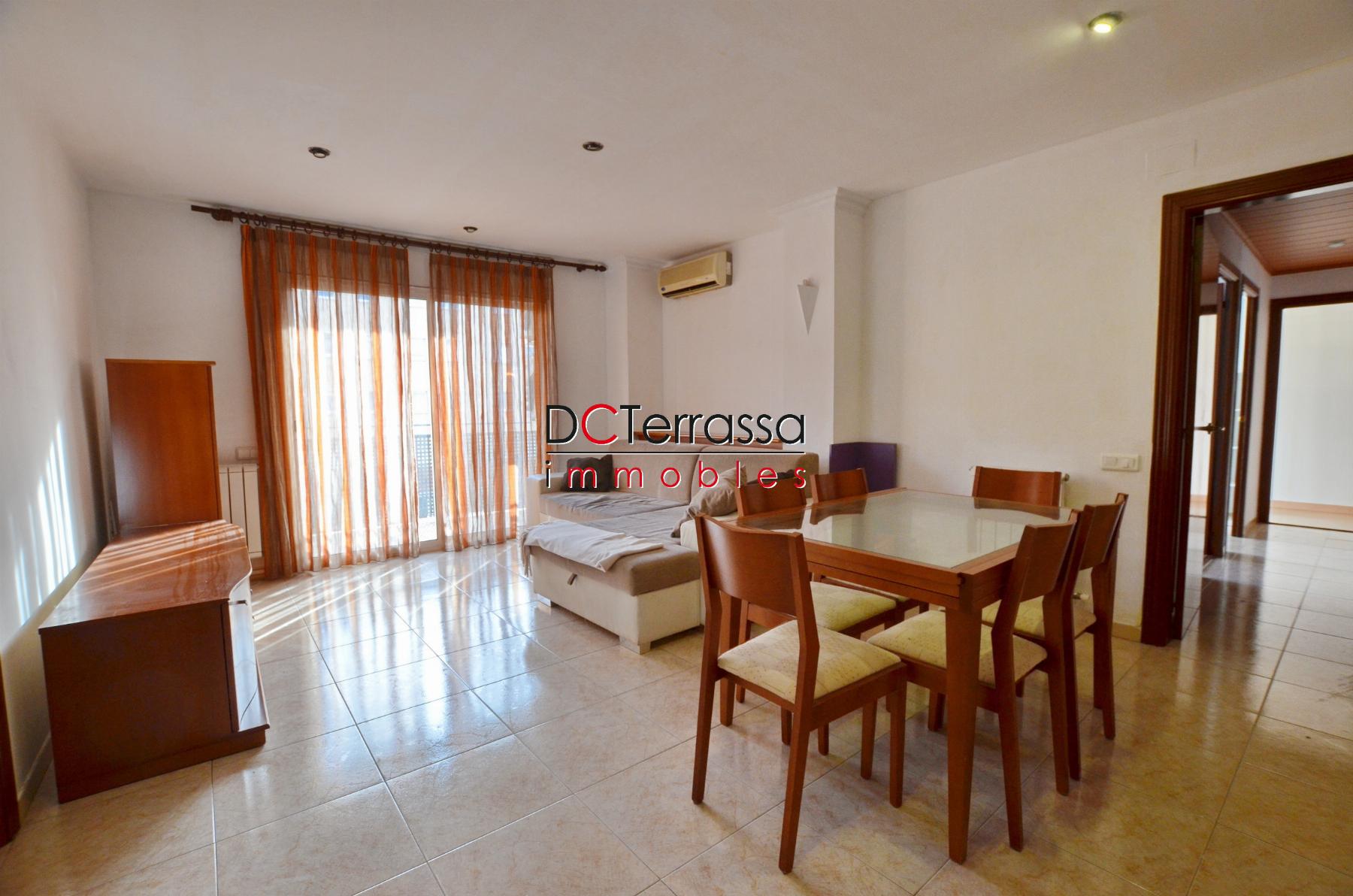For sale of flat in Terrassa